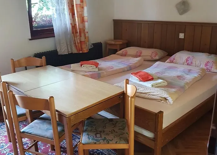 Apartmaji Julijana Podlipnik *